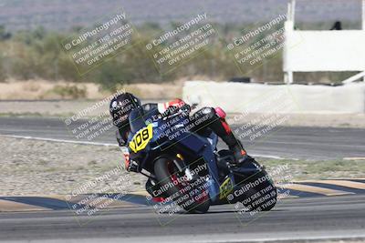 media/Nov-01-2025-CVMA (Sat) [[fc0f7531b8]]/Race 7-Formula Twins-Formula 40 UL/